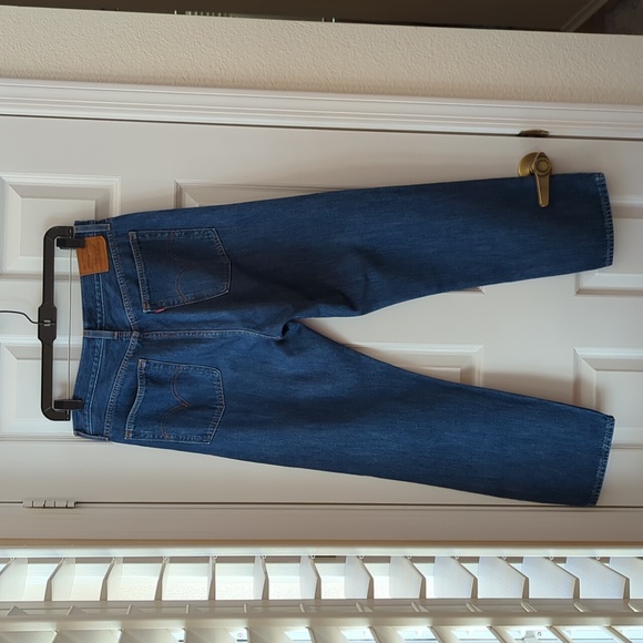 Levi's Premium 100% Cotton Wedgie Jeans in Market Stance - Picture 6 of 15